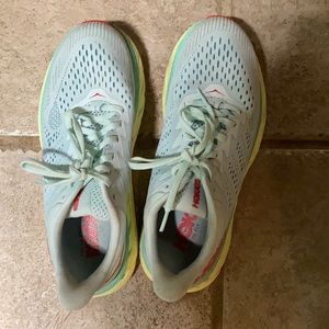 Hoka One One Clifton 7